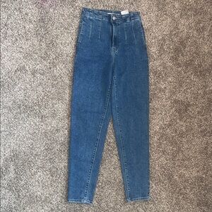 Stylish Levi's High-Rise Blue Jeans
